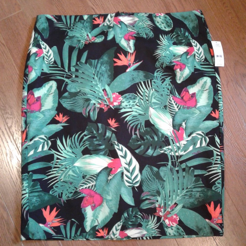 Lord & Taylor Tropical Print Skirt Size 16